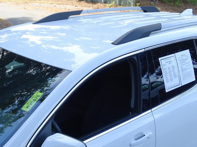 Used 2023 GMC Acadia SLE w/ Driver Convenience Package image 31