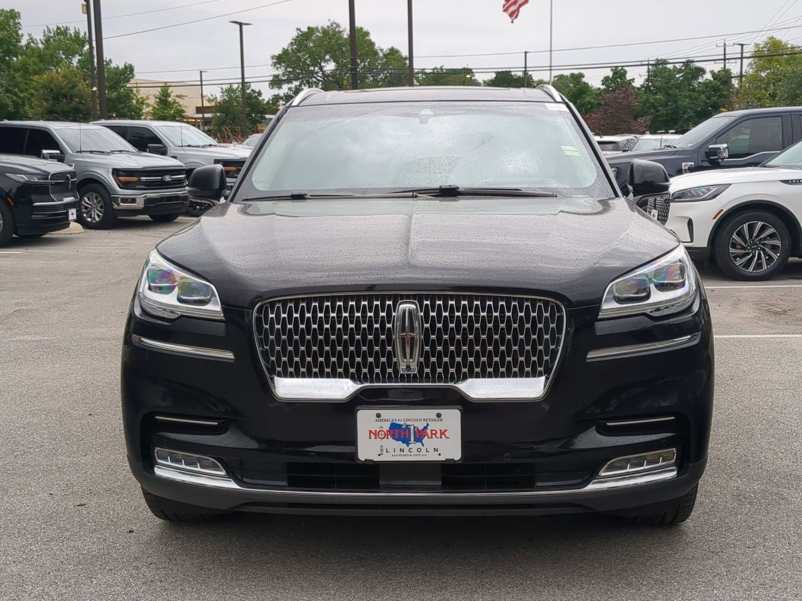 Used 2023 Lincoln Aviator Reserve w/ Equipment Group 201A AWD/4WD image 8