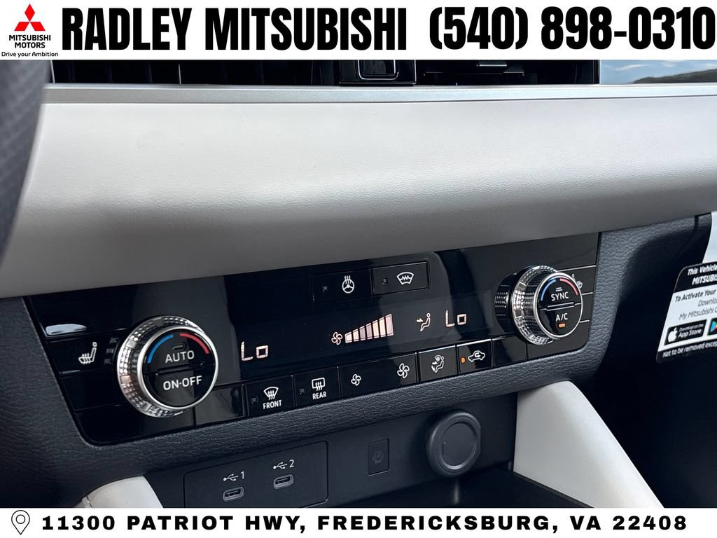 New 2026 Mitsubishi Outlander SE AWD/4WD image 9