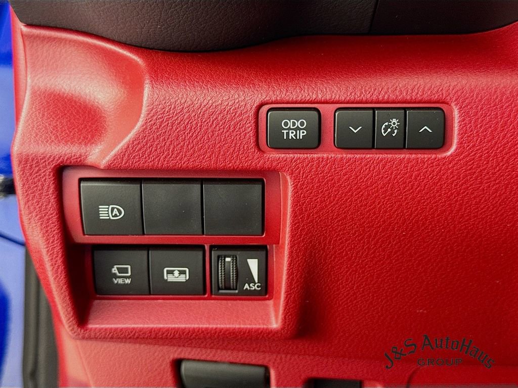 Used 2025 Lexus IS 500 RWD image 10