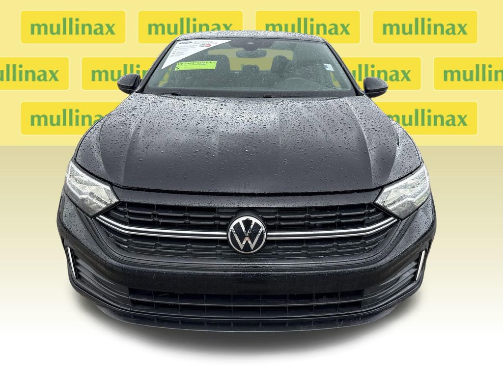 Used 2024 Volkswagen Jetta Sport image 11
