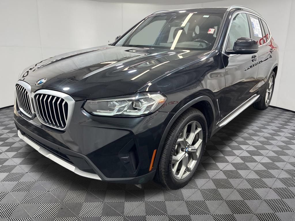 Used 2023 BMW X3 xDrive30i AWD/4WD image 3