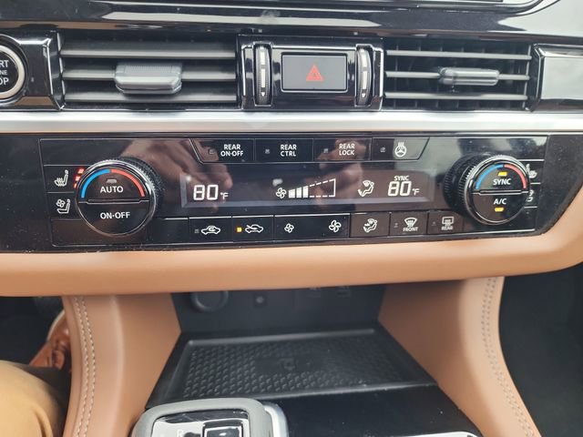 Used 2024 Nissan Pathfinder Platinum w/ Cargo Package image 25