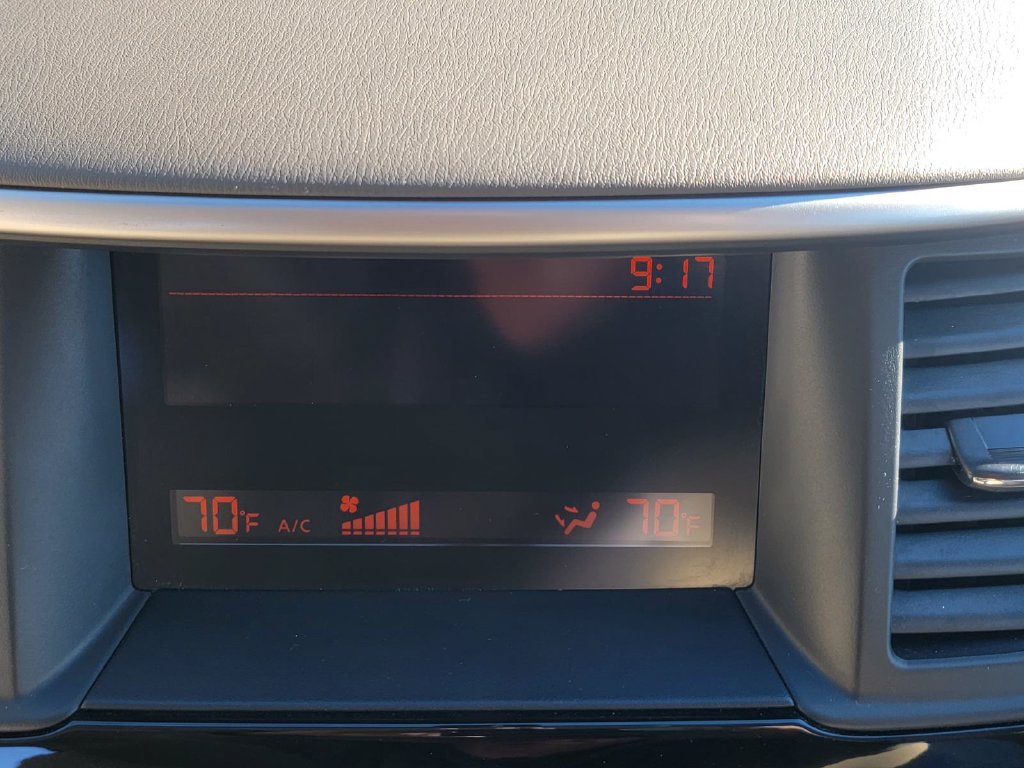 Used 2015 Nissan Pathfinder S FWD image 26