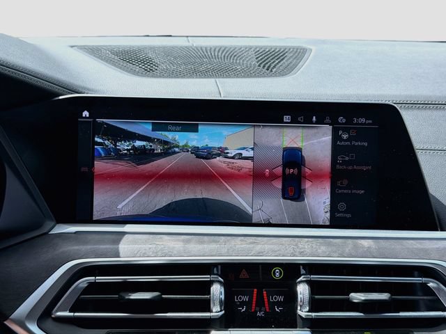 Used 2020 BMW X7 xDrive50i w/ Dynamic Handling Package AWD/4WD image 15