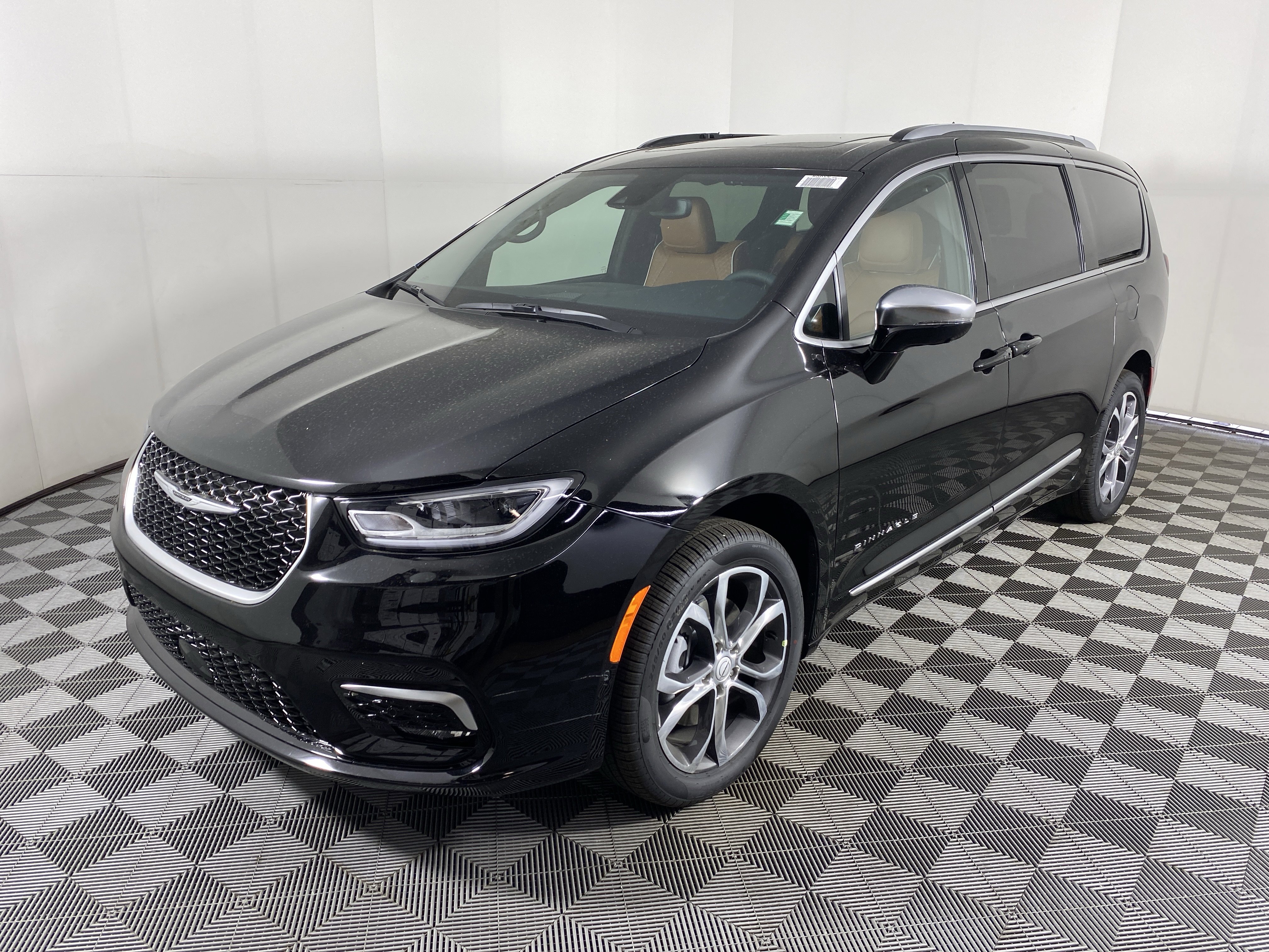 New 2026 Chrysler Pacifica Pinnacle AWD/4WD image 10