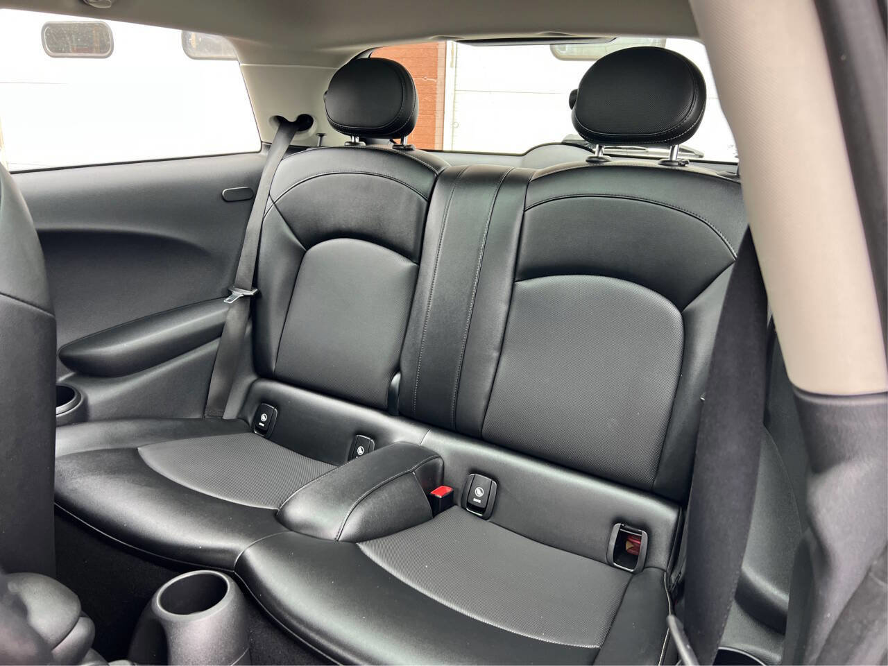 Used 2015 MINI Cooper 2-Door Hardtop image 10