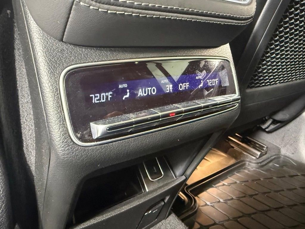 Used 2022 Mercedes-Benz GLS 580 4MATIC image 23