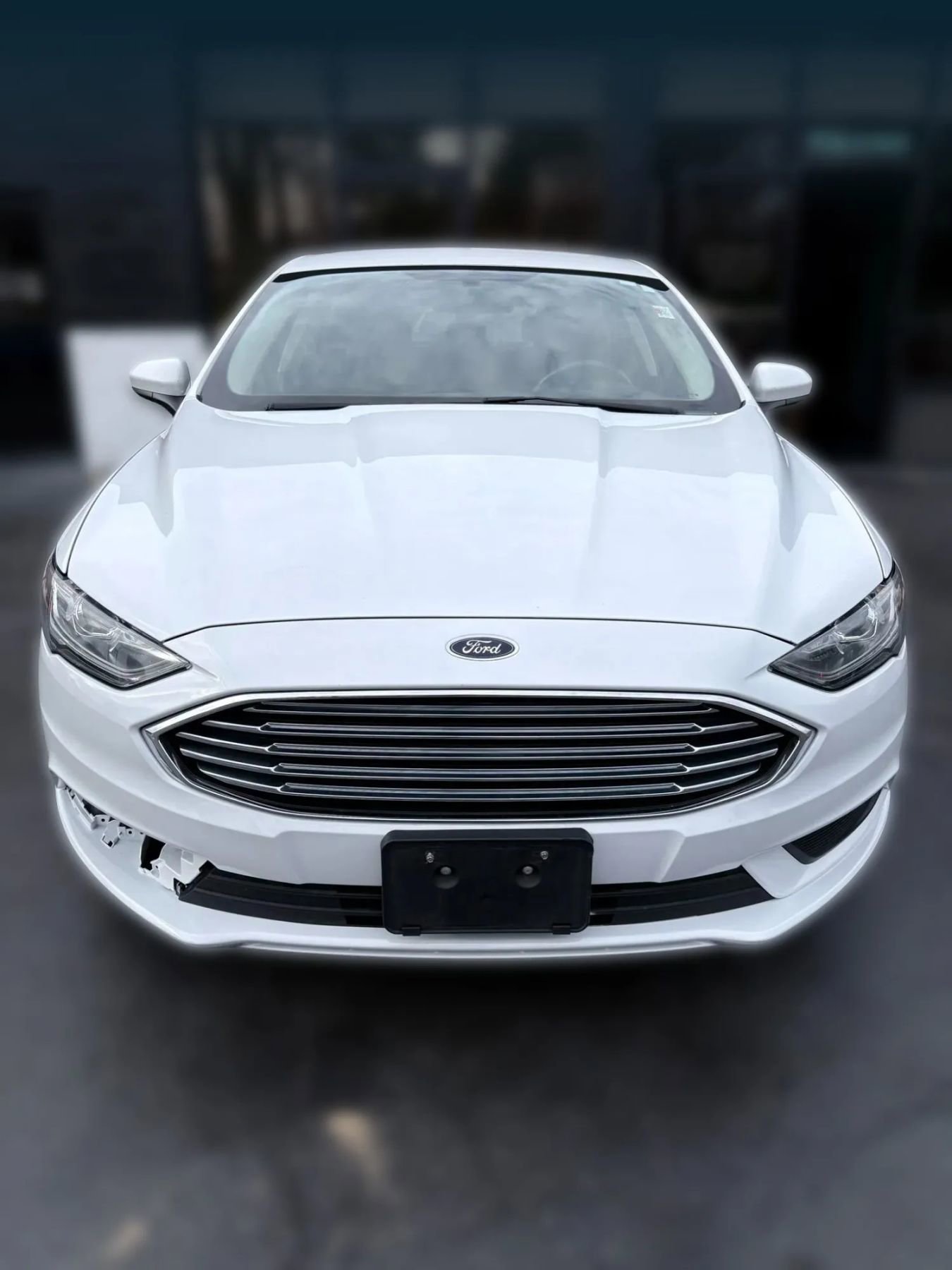 Used 2017 Ford Fusion SE w/ Fusion SE Technology Package image 8