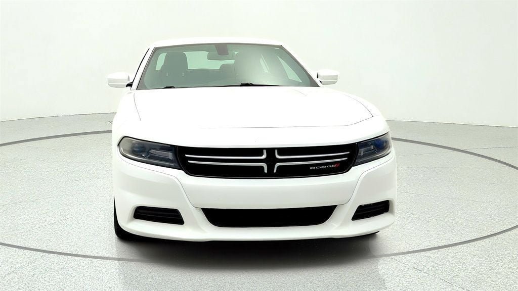 Used 2017 Dodge Charger SE w/ Popular Equipment Group RWD image 2