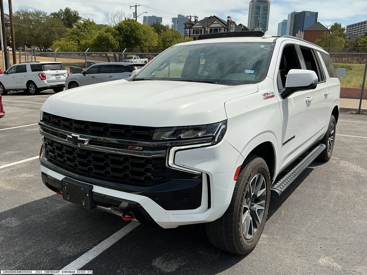 Used 2021 Chevrolet Suburban Z71 w/ Luxury Package AWD/4WD image 4
