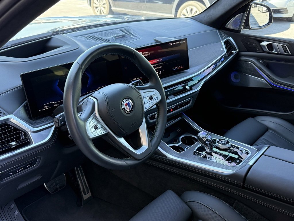 Used 2025 BMW ALPINA XB7 image 24