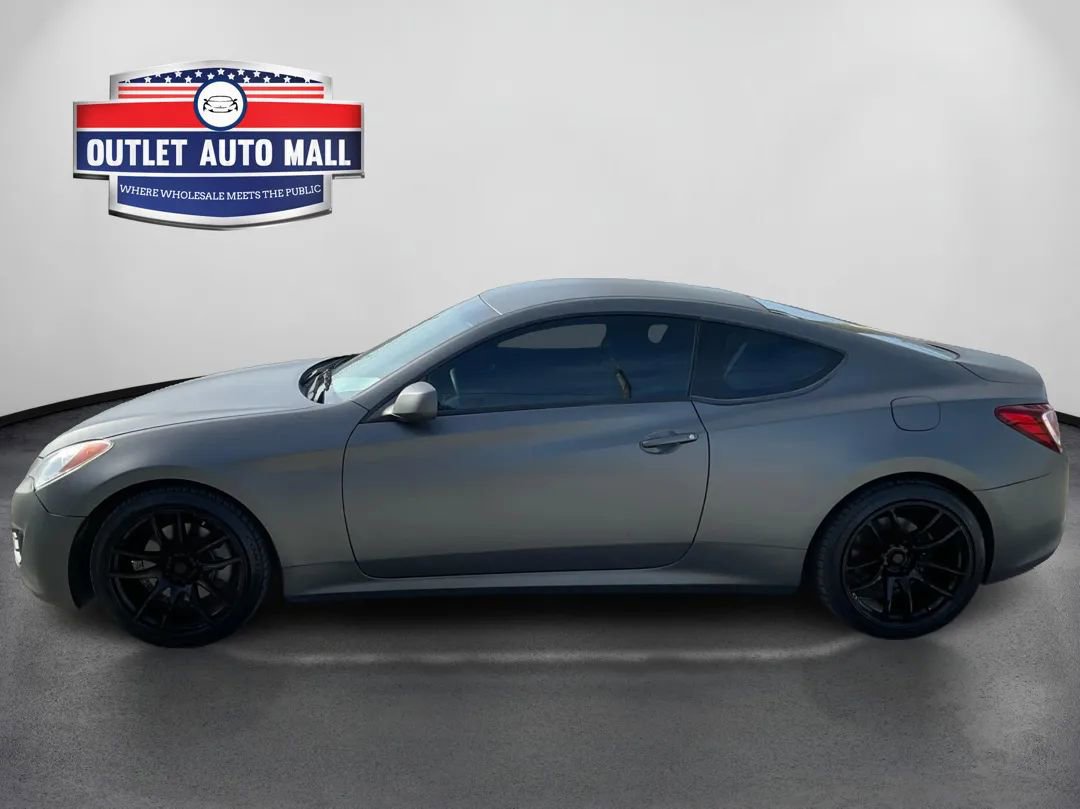 Used 2013 Hyundai Genesis 2.0T RWD image 6