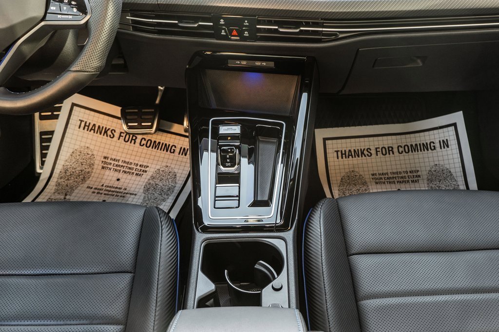 Used 2024 Volkswagen Golf R image 12