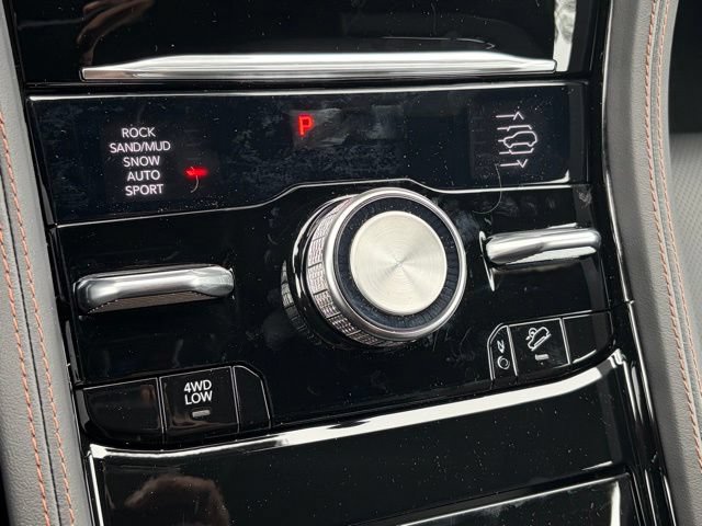 New 2026 Jeep Grand Cherokee L Summit AWD/4WD image 21