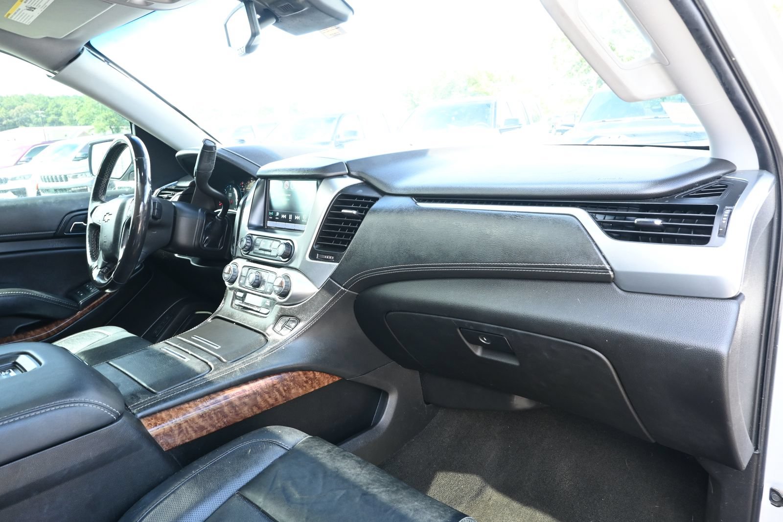 Used 2018 Chevrolet Tahoe Premier AWD/4WD image 36