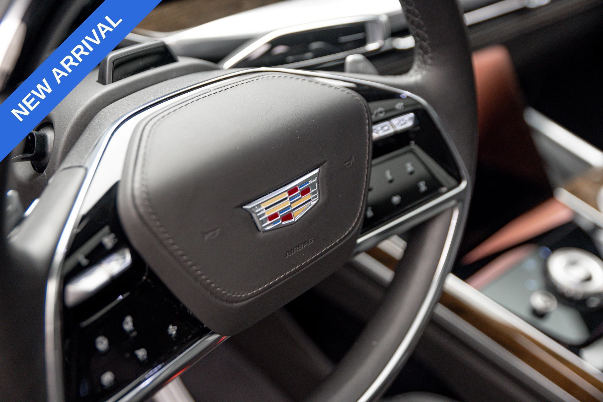 Used 2025 Cadillac Escalade Sport Platinum w/ LPO, Floor Liner Package AWD/4WD image 22