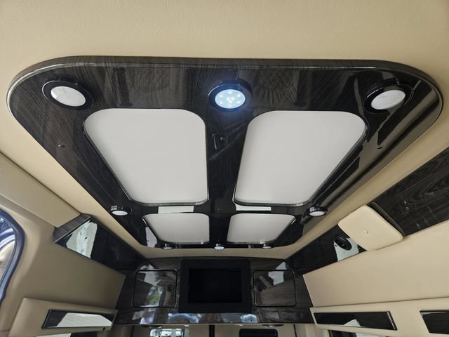 Used 2023 Mercedes-Benz Sprinter 2500 image 5