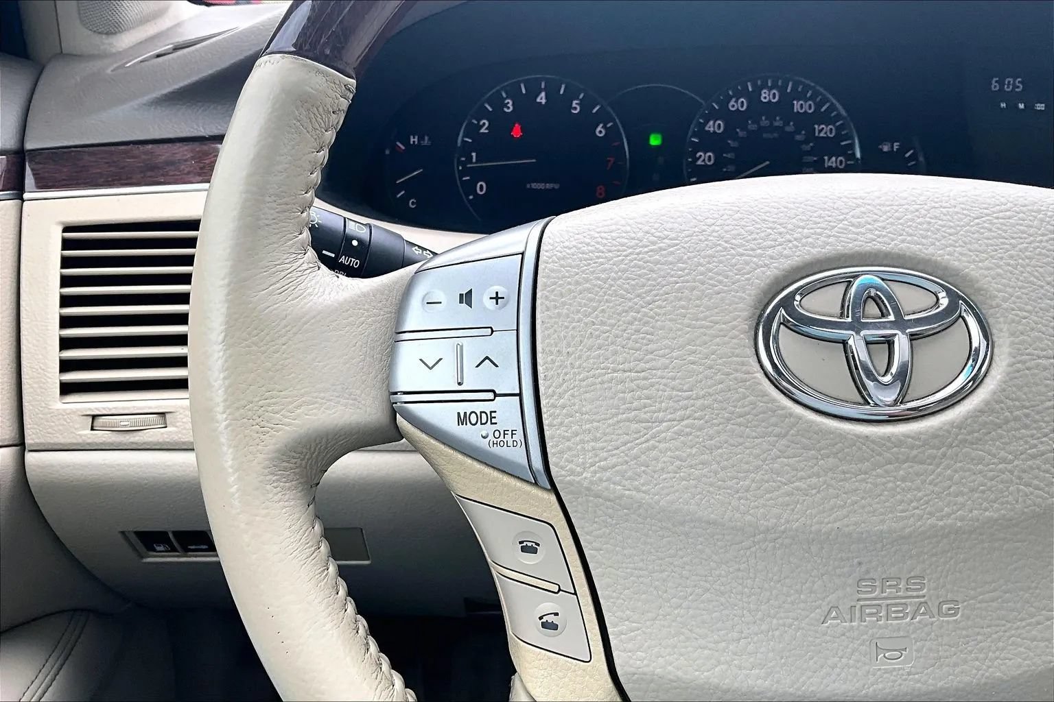 Used 2008 Toyota Avalon FWD image 17