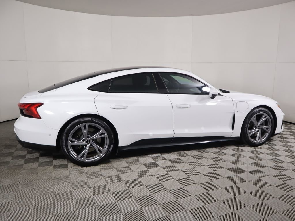 Certified 2023 Audi e-tron GT Prestige image 4