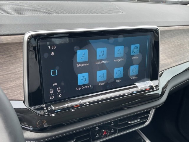 New 2025 Volkswagen Atlas SEL image 13