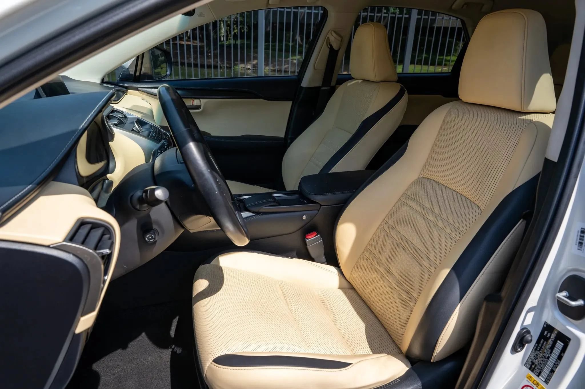 Used 2016 Lexus NX 200t FWD w/ Premium Package image 11