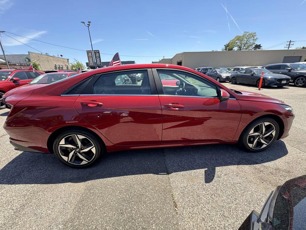 Certified 2023 Hyundai Elantra Limited FWD image 8