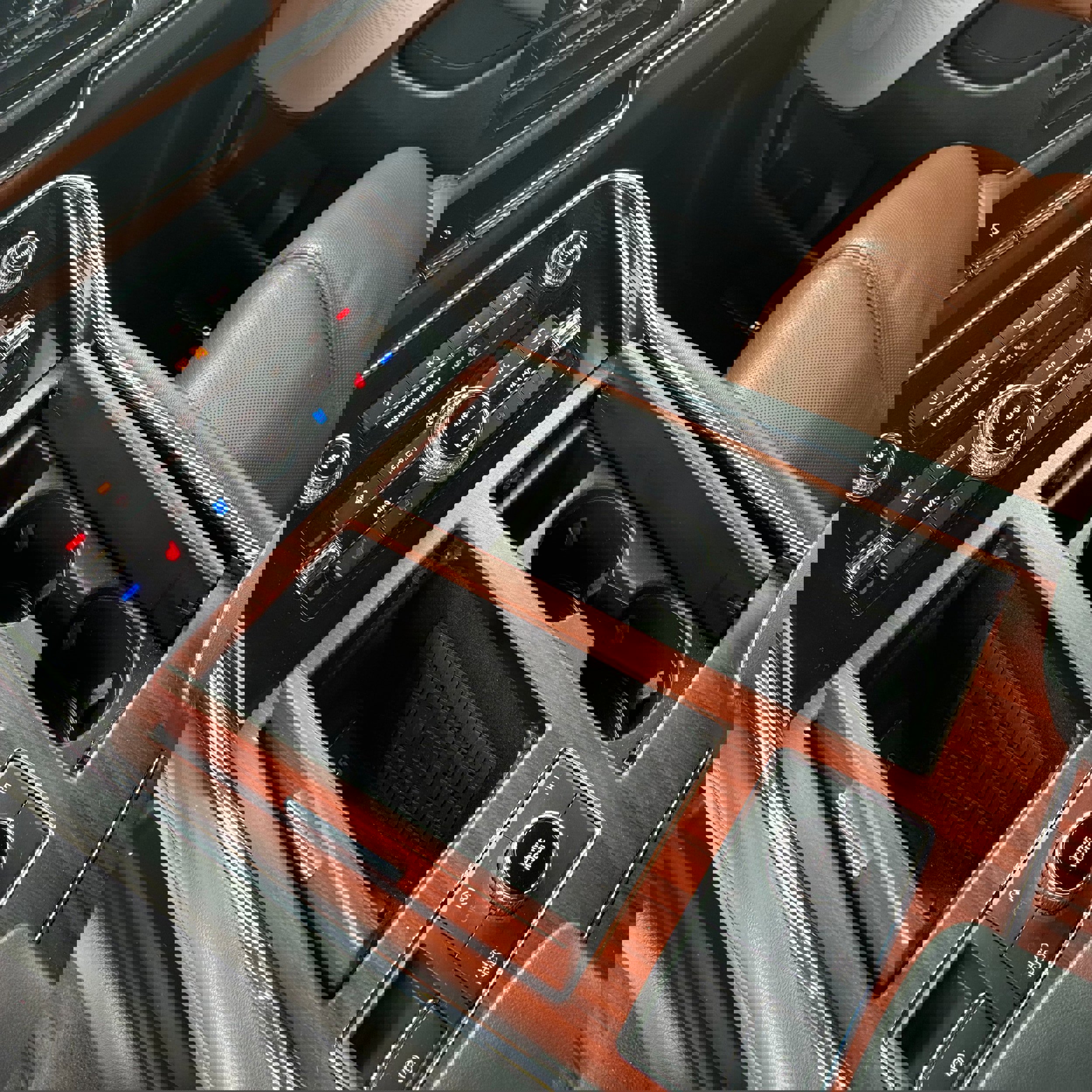 Used 2023 Lincoln Navigator L Reserve AWD/4WD image 19