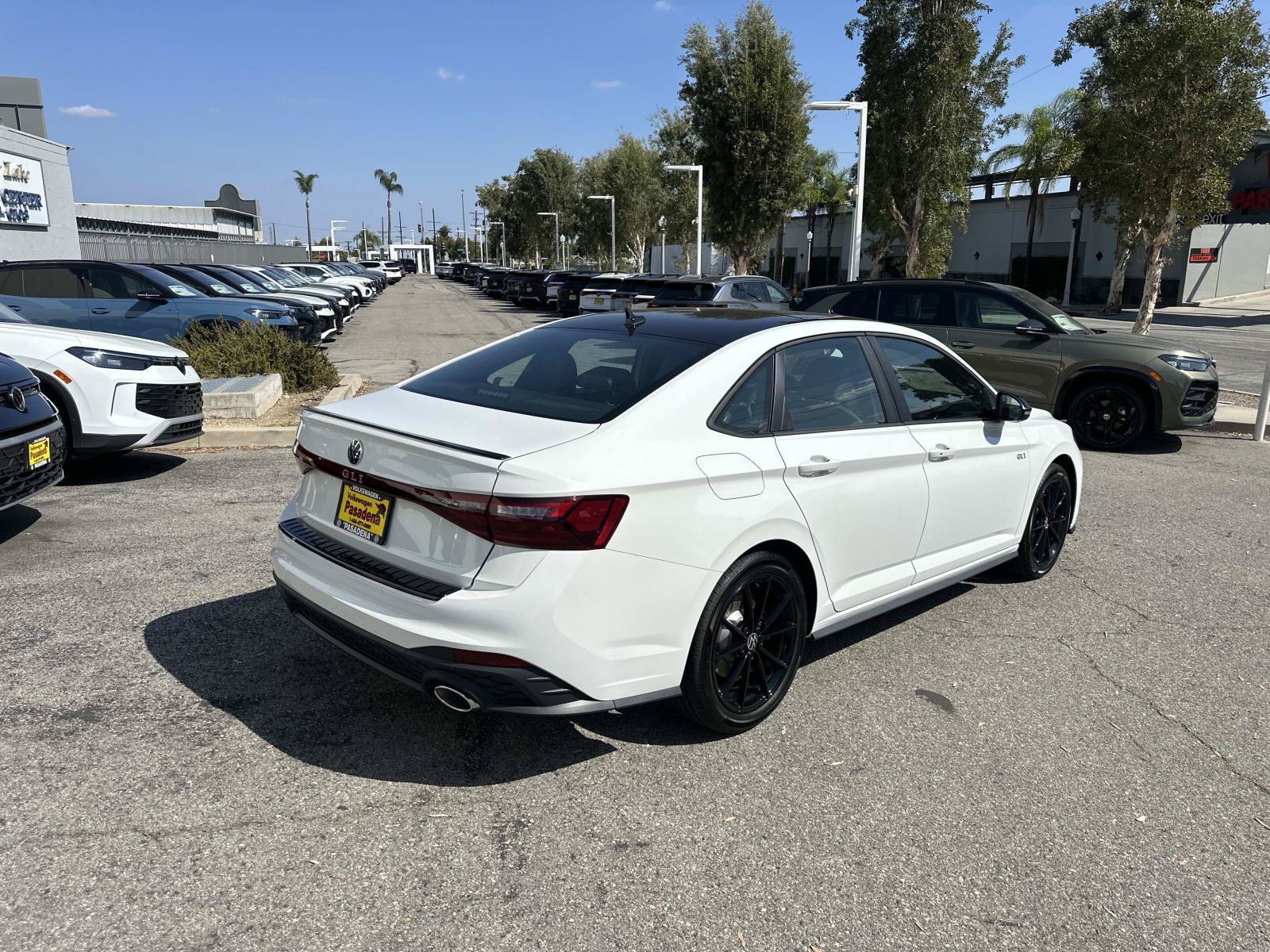 New 2027 Volkswagen Jetta GLI Autobahn FWD image 4