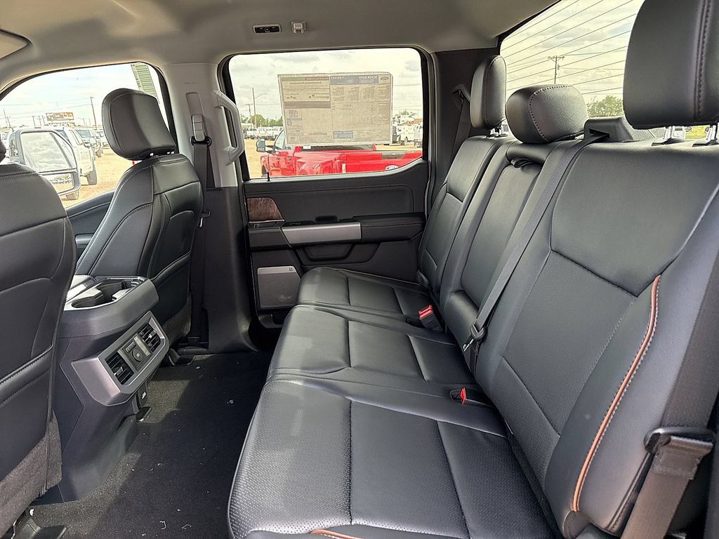 New 2026 Ford F350 Lariat w/ Black Appearance Package AWD/4WD image 17
