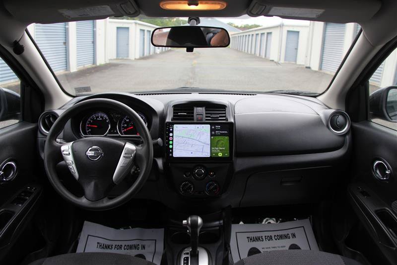 Used 2015 Nissan Versa SV FWD image 21
