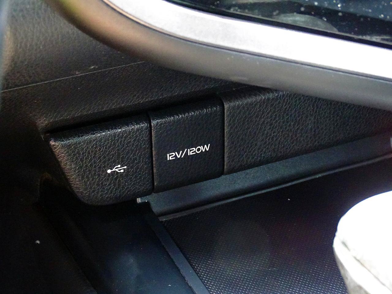Used 2020 Toyota Camry SE FWD image 43