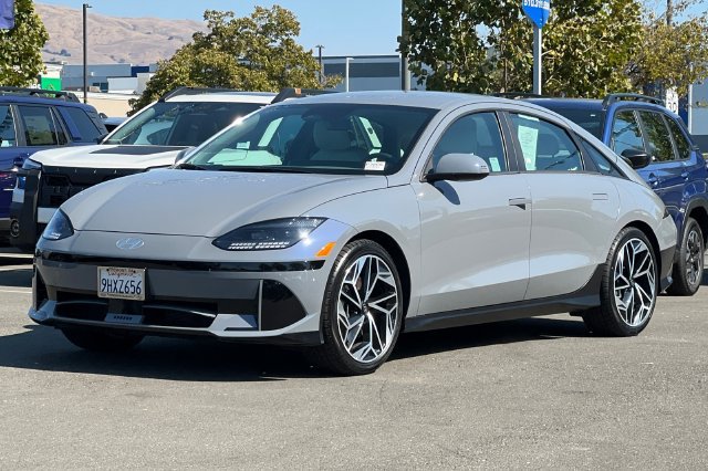 Used 2023 Hyundai Ioniq 6 SEL RWD image 8