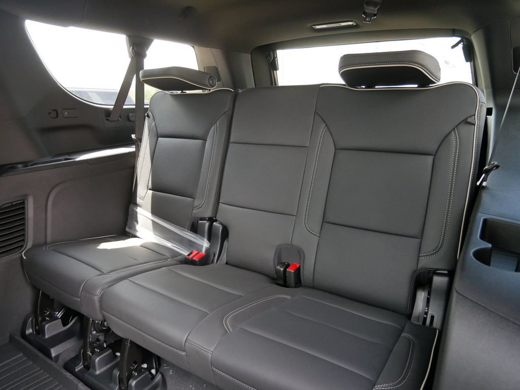 New 2026 GMC Yukon XL Elevation w/ Elevation Premium Package AWD/4WD image 8