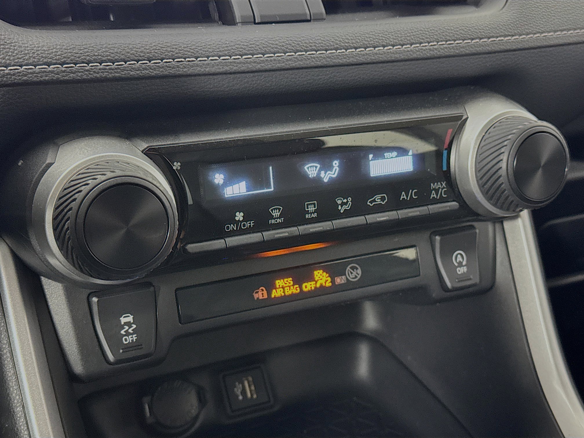 Used 2024 Toyota RAV4 LE image 15