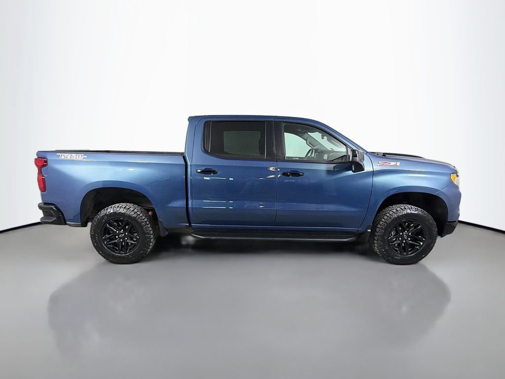 Used 2024 Chevrolet Silverado 1500 LT Trail Boss w/ Convenience Package II AWD/4WD image 5