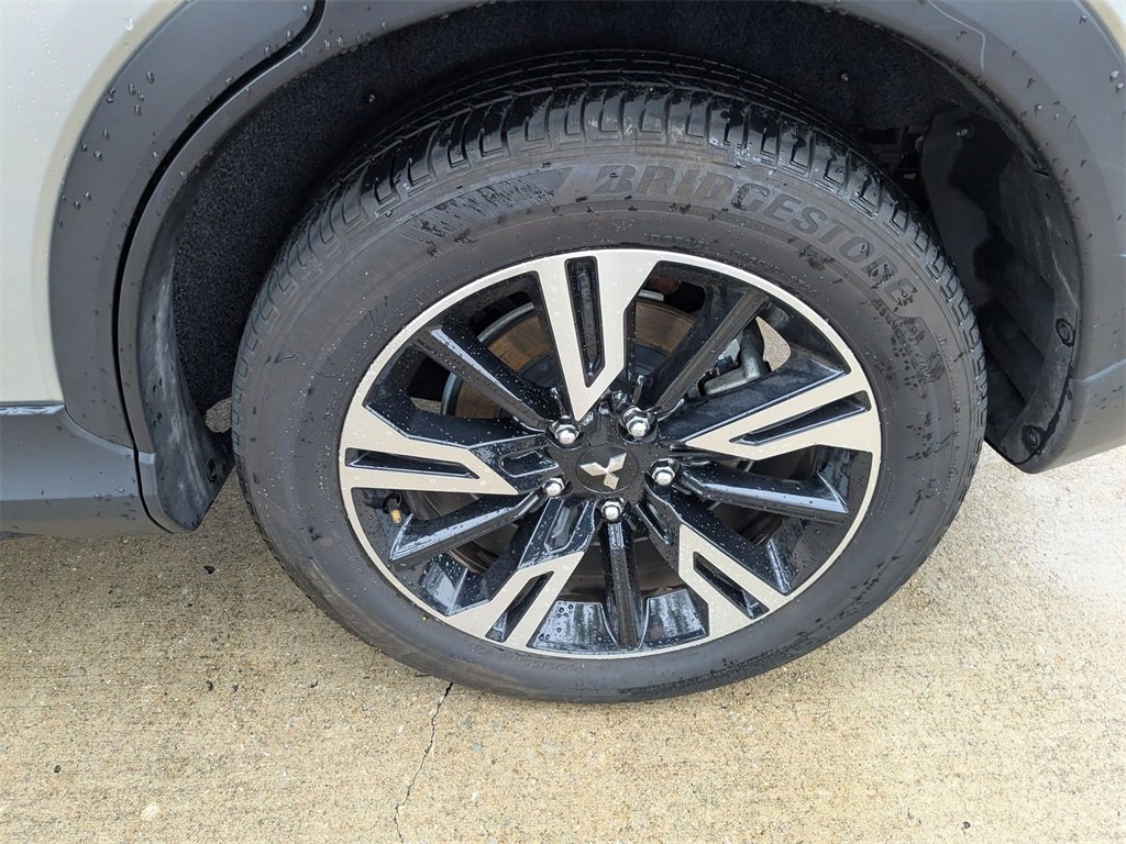 Used 2025 Mitsubishi Eclipse Cross SE image 28