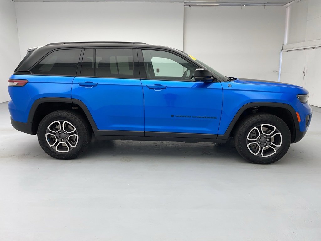 Used 2022 Jeep Grand Cherokee Trailhawk w/ Advanced Protech Group II image 13