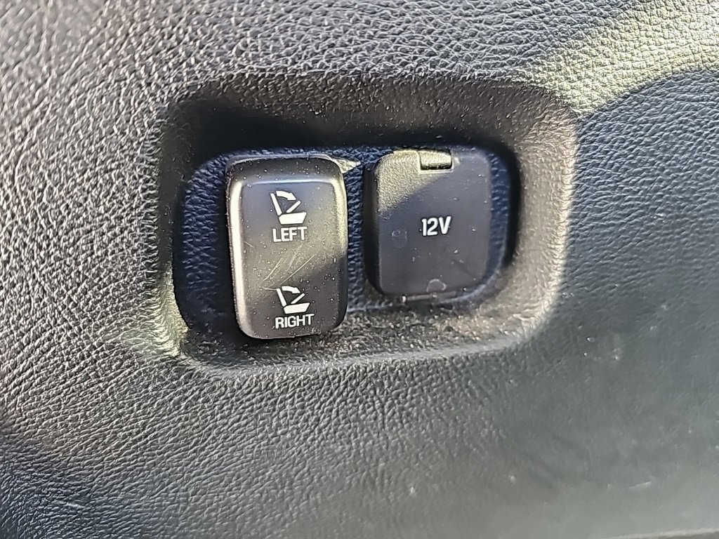 Used 2019 Ford Edge Titanium w/ Equipment Group 301A image 35