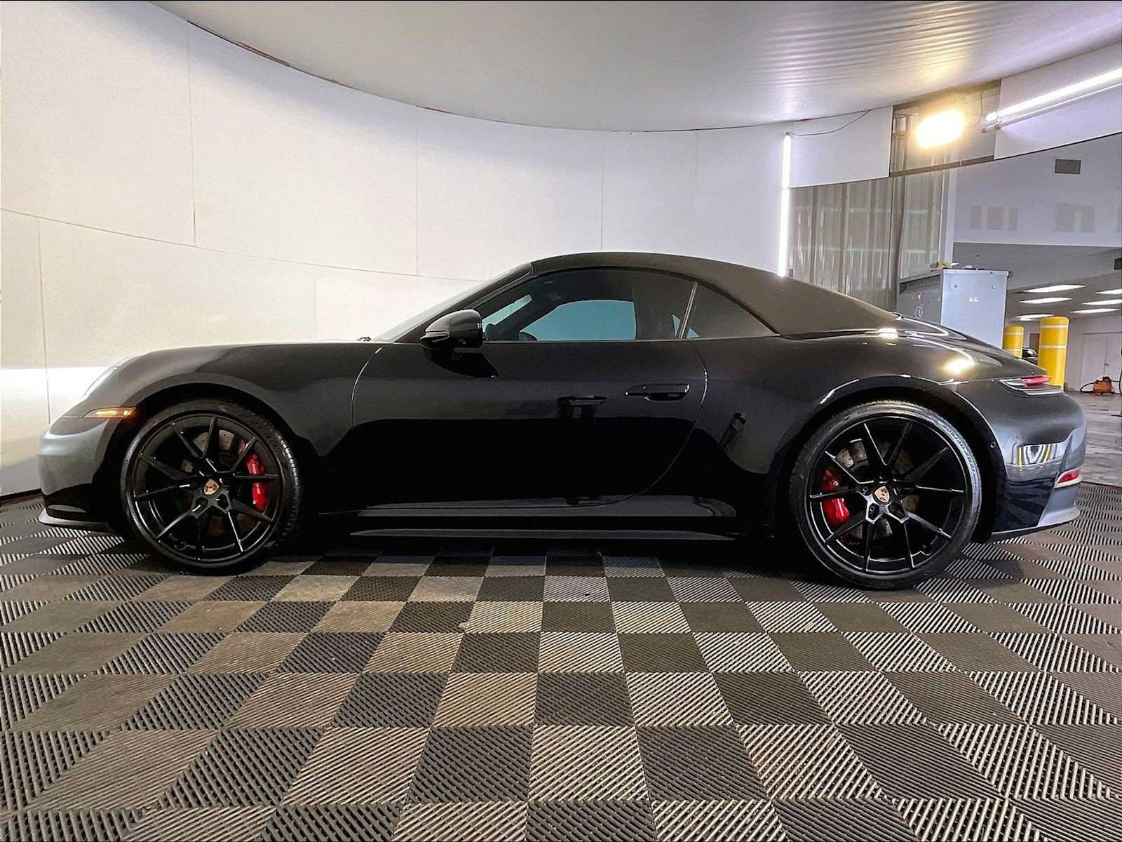 Certified 2026 Porsche 911 Carrera S RWD image 2