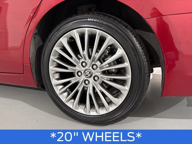 Used 2021 Toyota Avalon Limited image 12