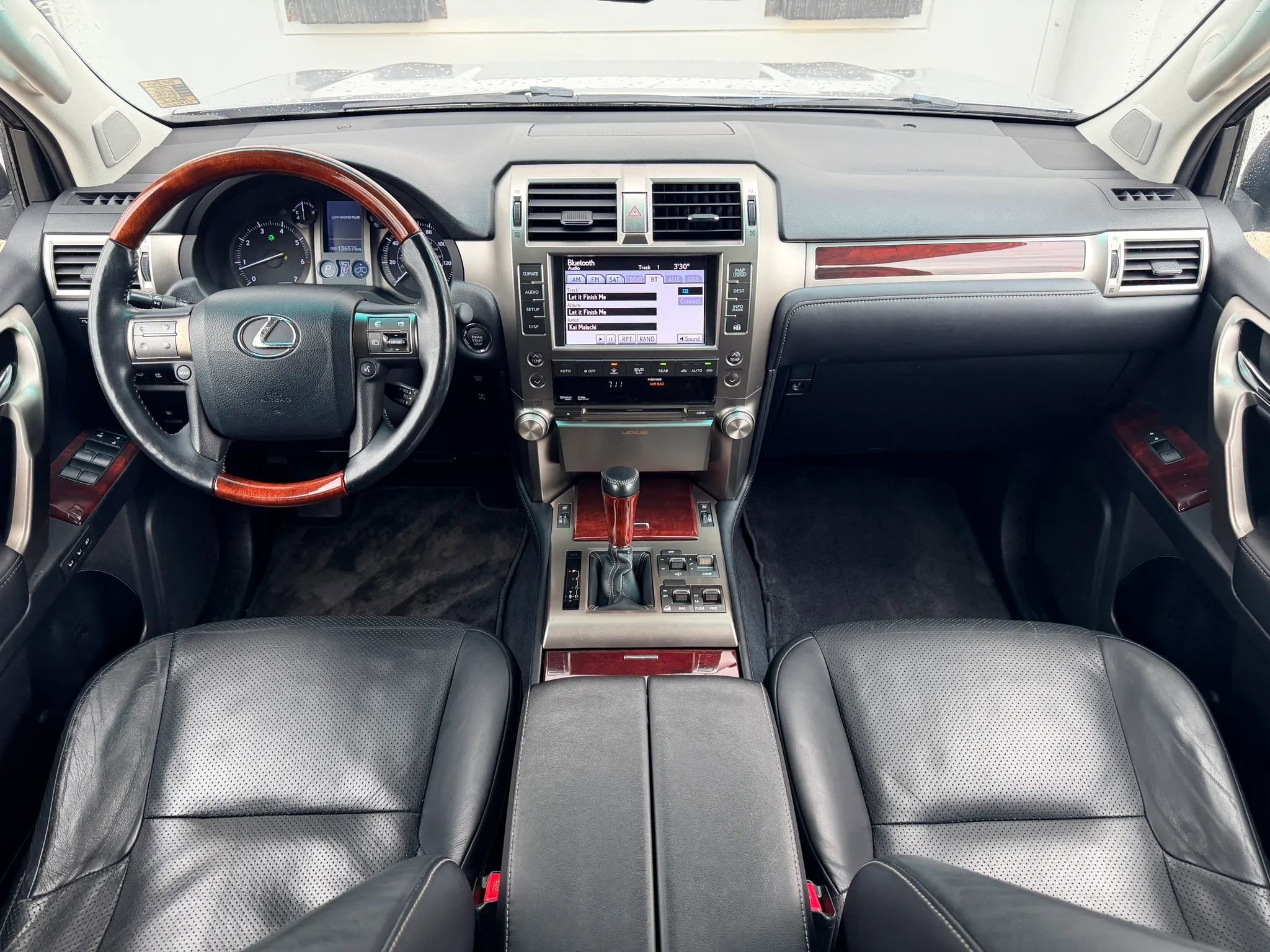 Used 2011 Lexus GX 460 Premium AWD/4WD image 19