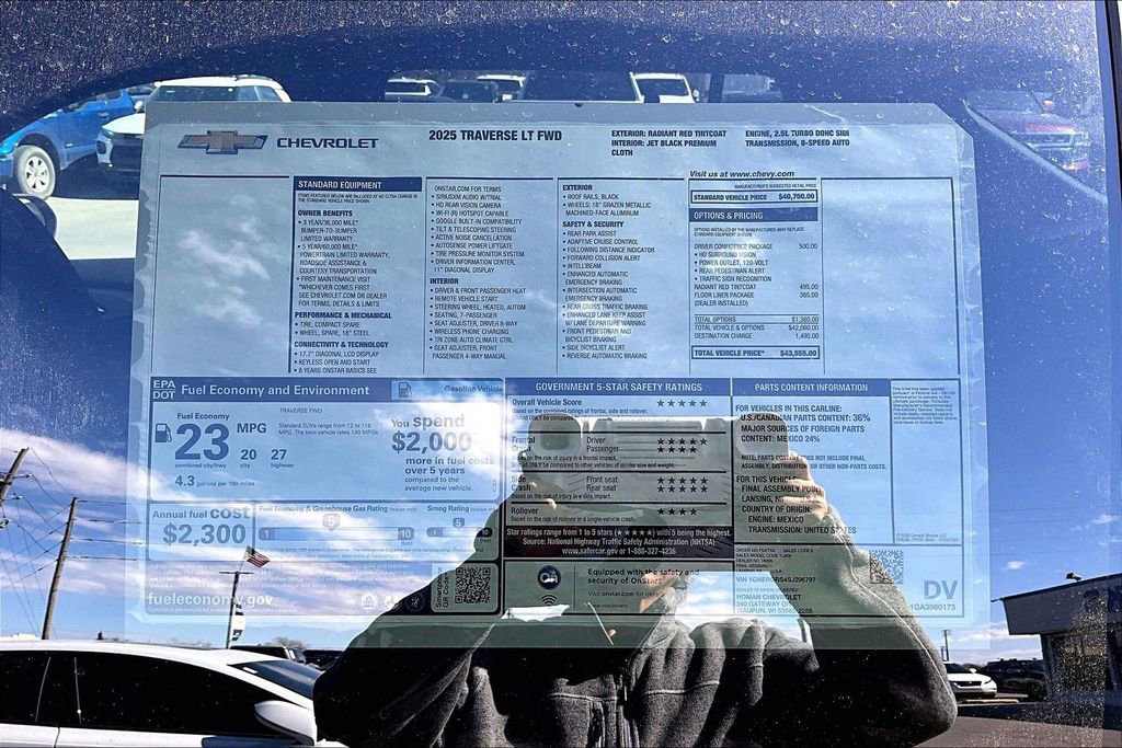 New 2025 Chevrolet Traverse LT w/ Driver Confidence Package image 14