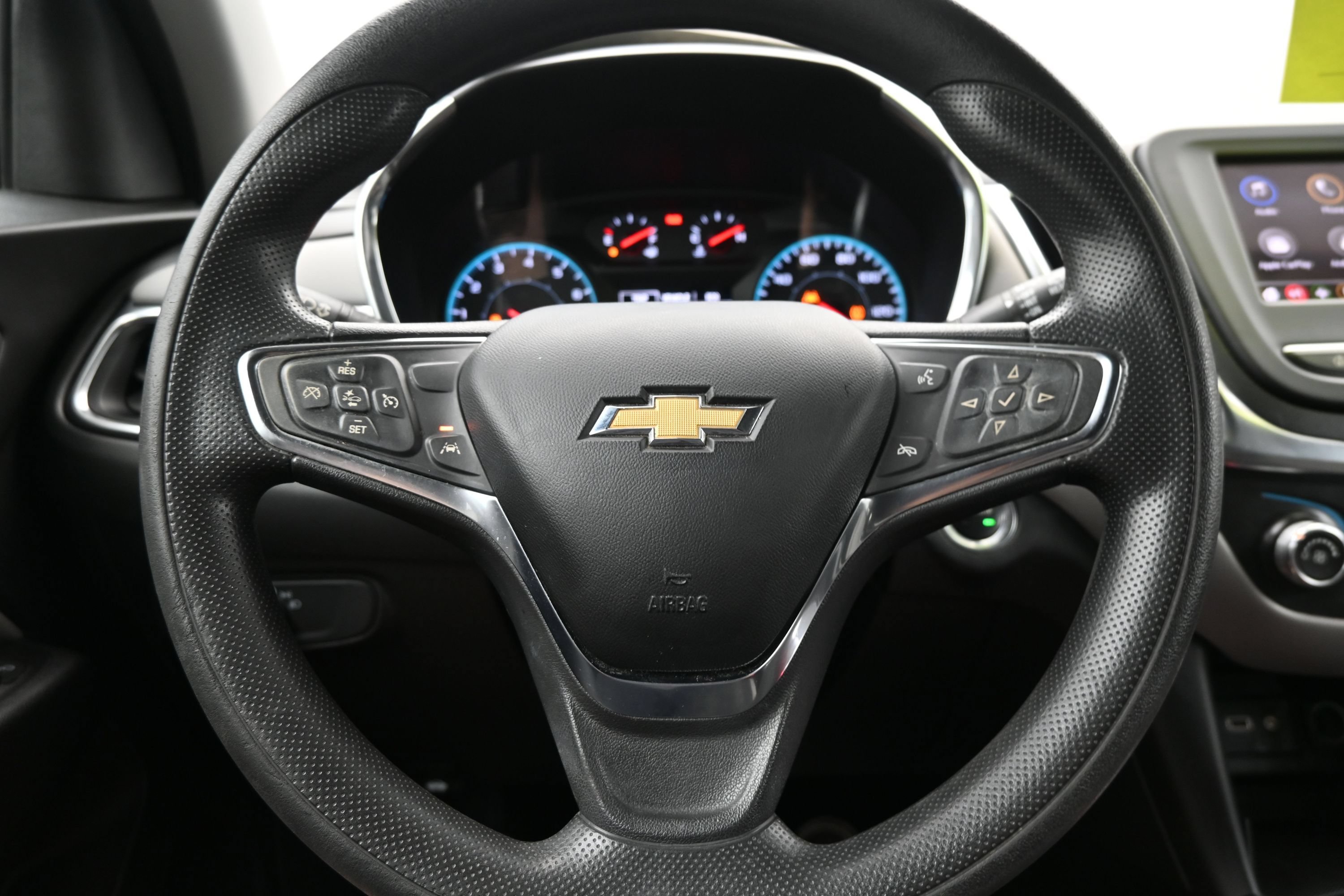 Used 2021 Chevrolet Equinox LS w/ LS Convenience Package FWD image 12