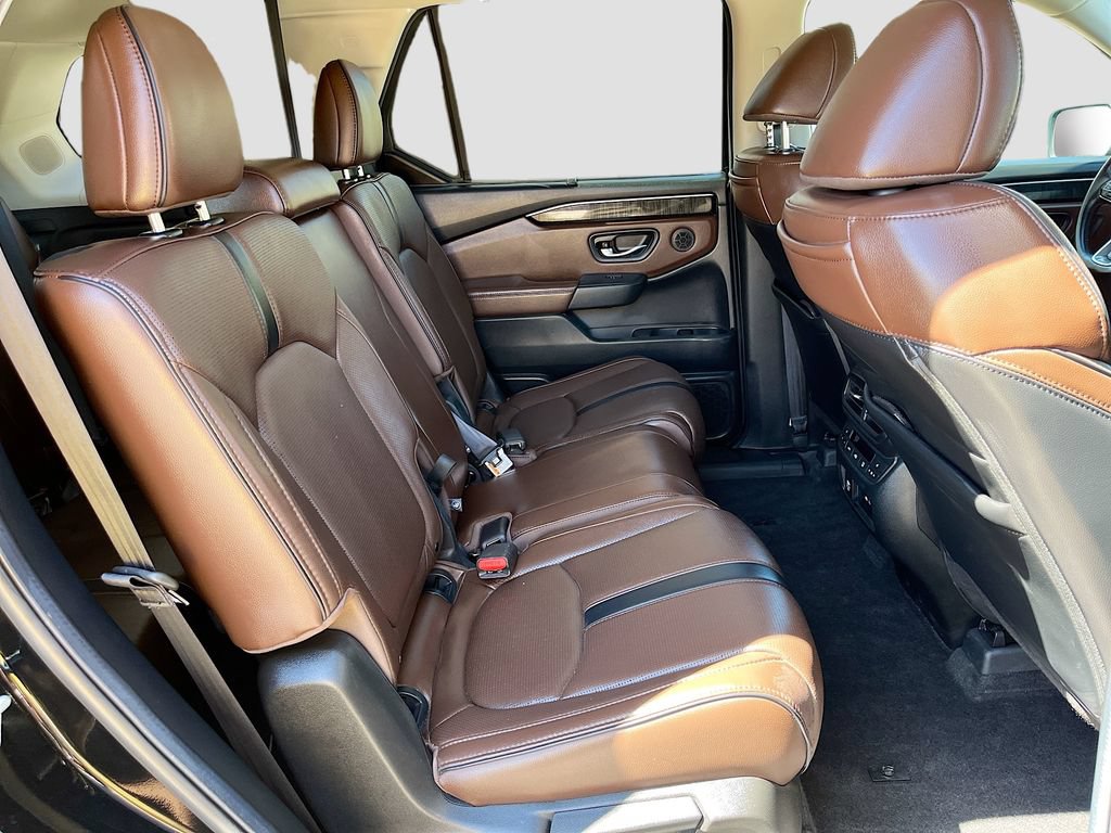 Used 2025 Honda Pilot Elite image 30