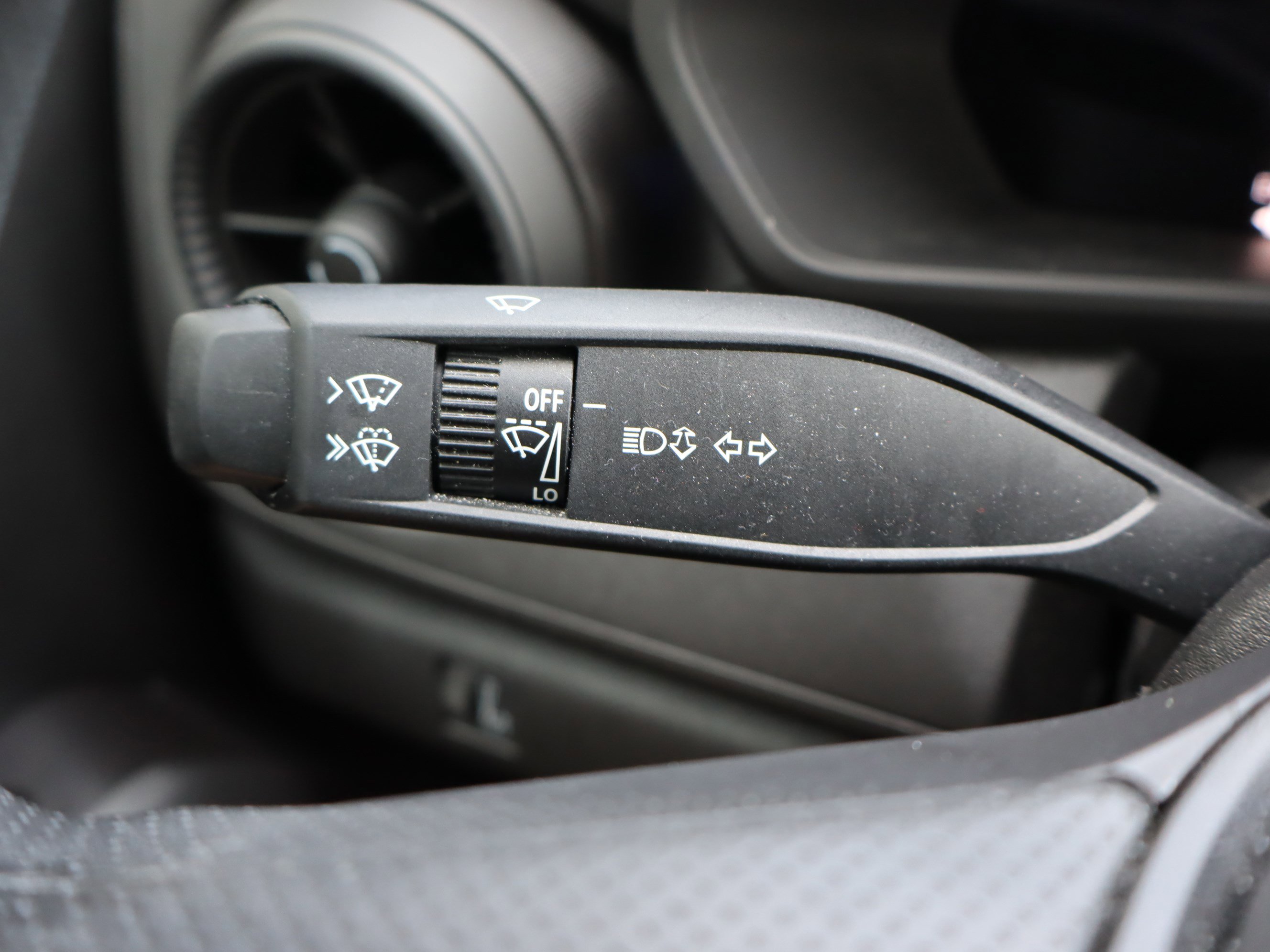 Certified 2023 Chevrolet Colorado Trail Boss w/ Technology Package image 24