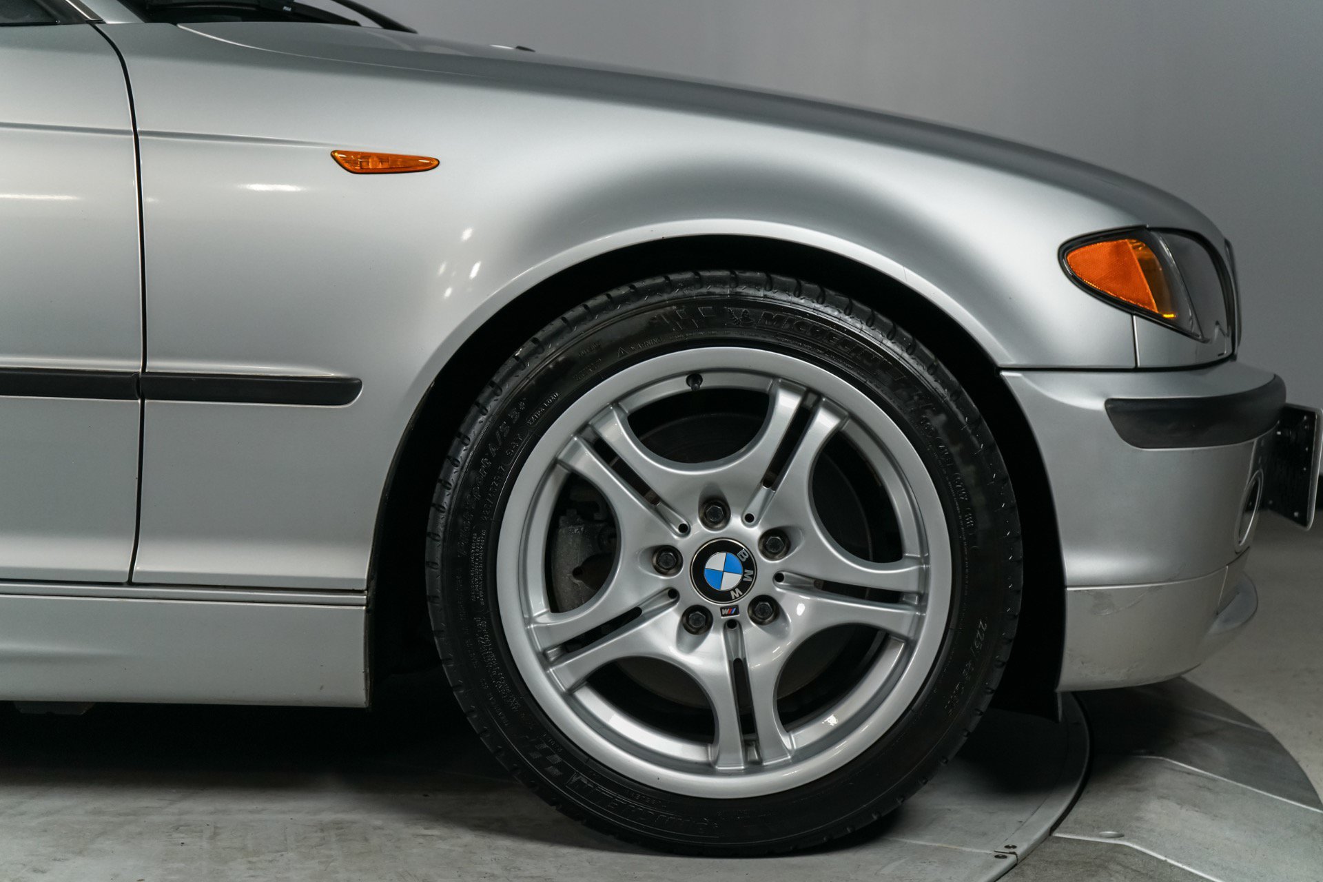 Used 2004 BMW 330i Sedan RWD image 71
