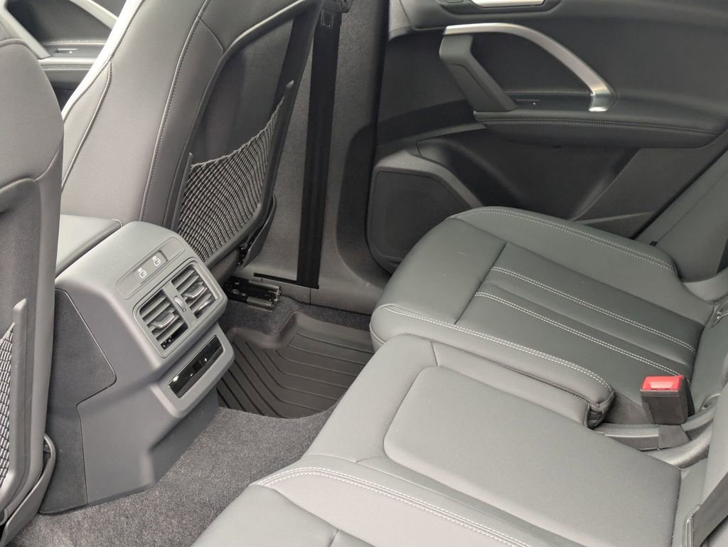 New 2025 Audi Q5 Premium w/ Convenience Package image 30