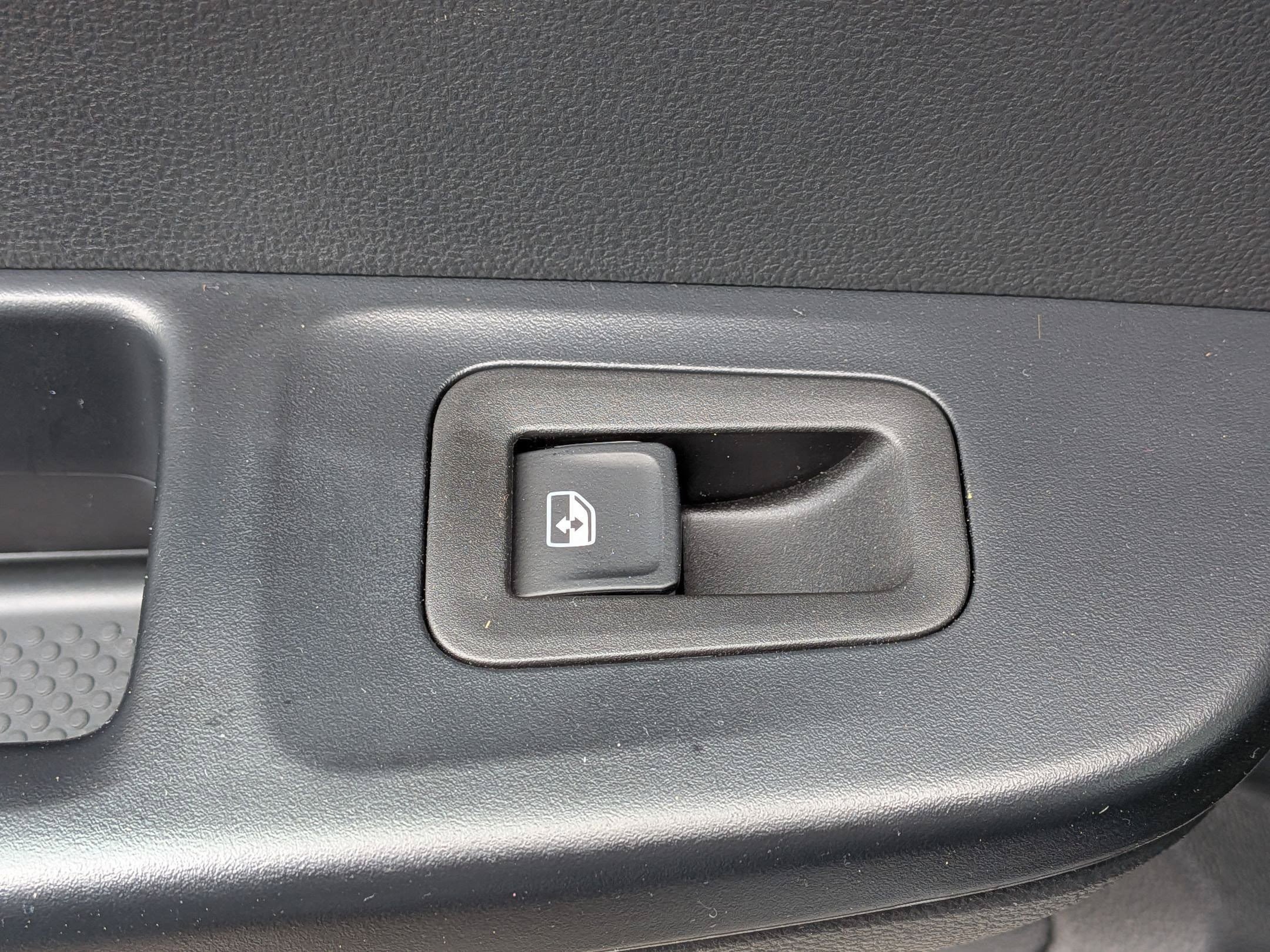 Used 2025 Volkswagen Taos S AWD/4WD image 28