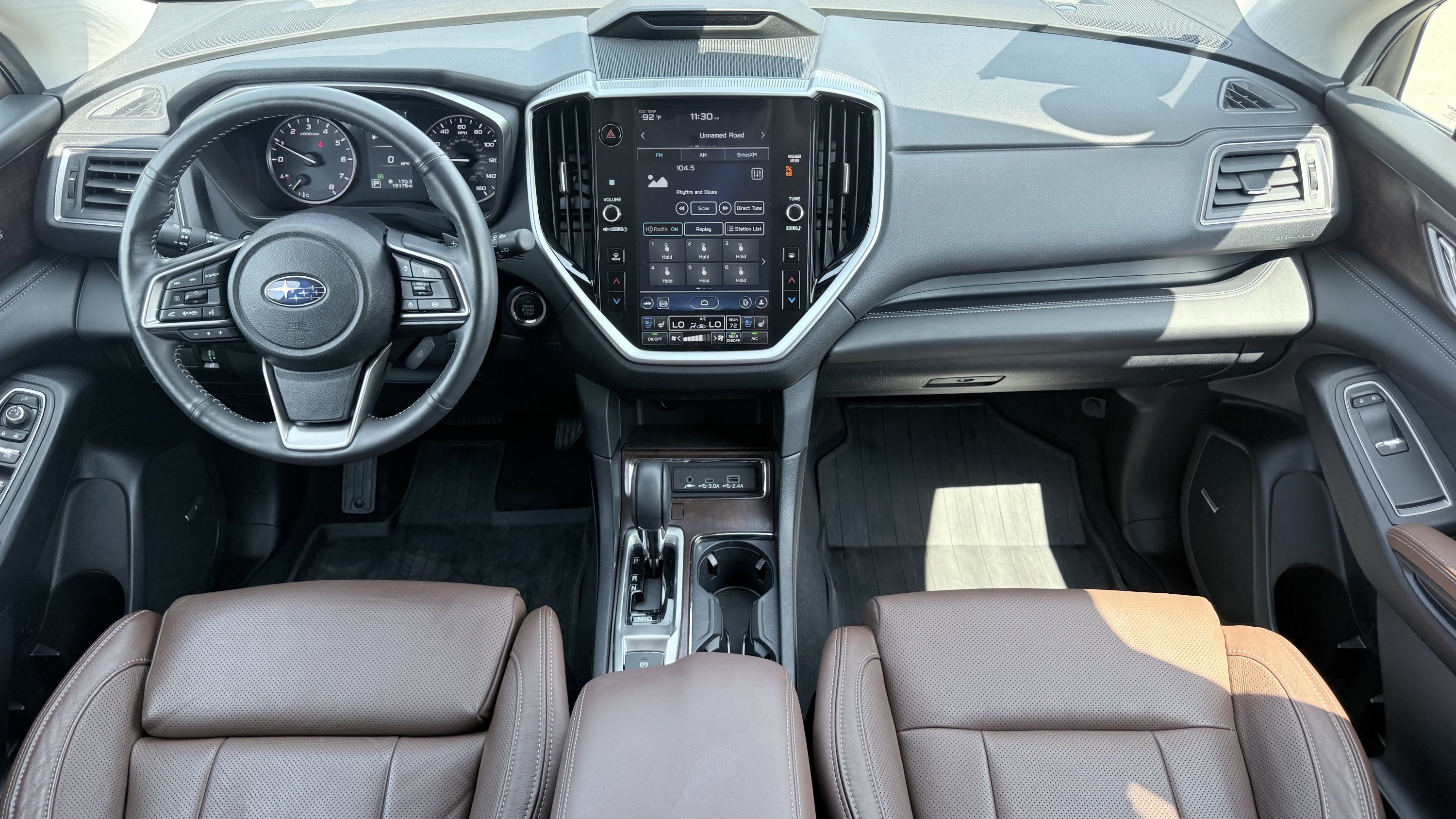 Used 2025 Subaru Ascent Touring AWD/4WD image 2